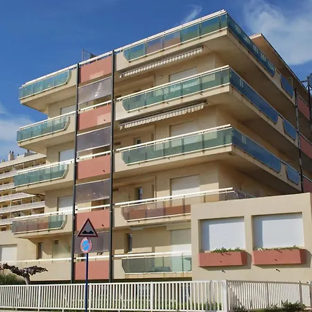 4 Pers Avec Balcon, Parking, Tennis, Proche - - Fr-1-803-27 Le Lavandou
